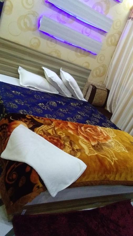 Hotel Rajmahal Tarapith Ngoại thất bức ảnh